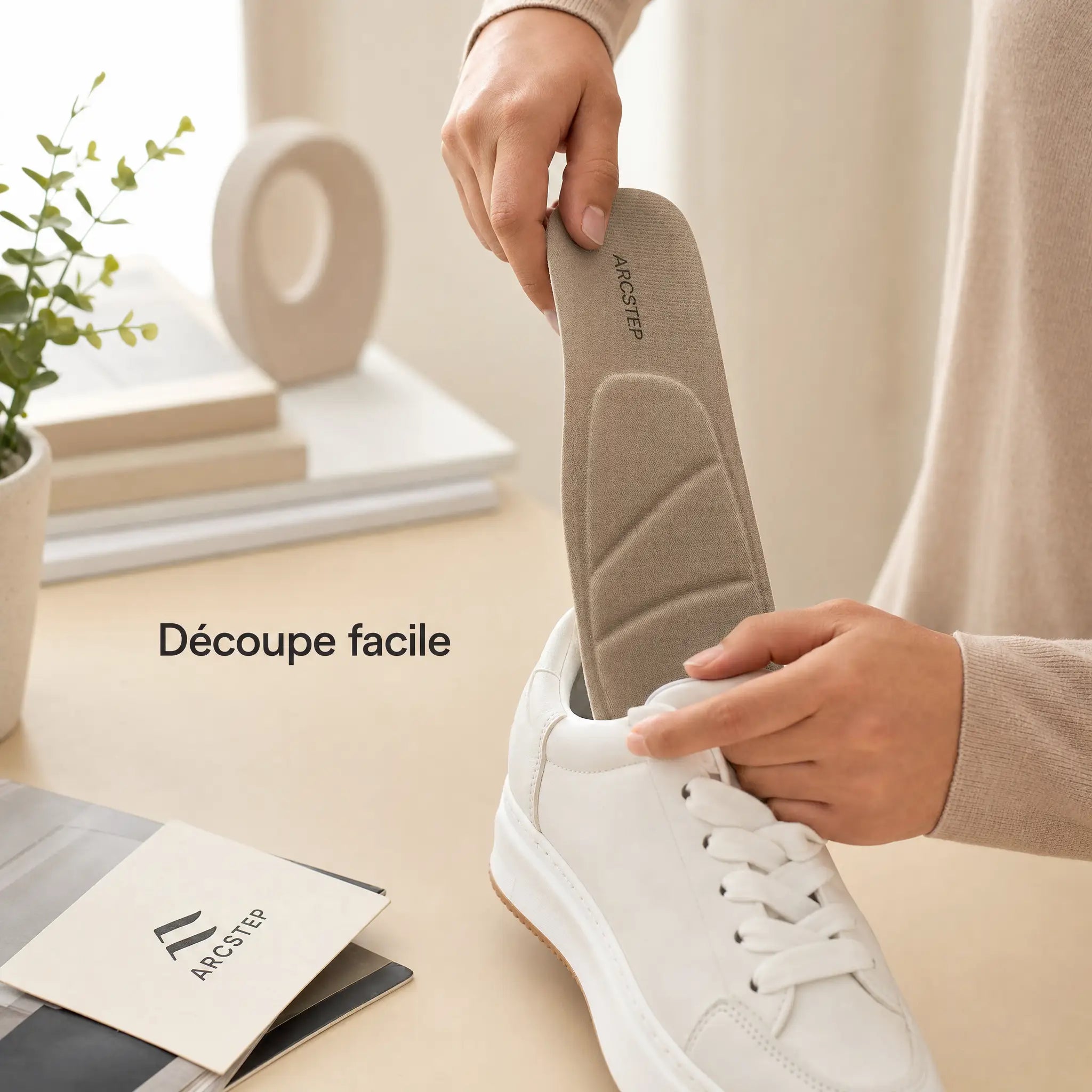 ARCSTEP — découpe facile et insertion dans la chaussure